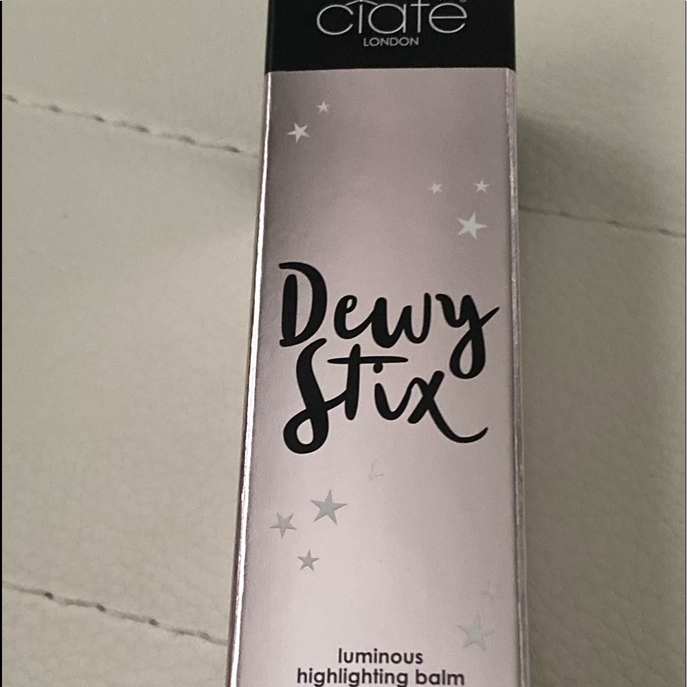 Brand New luminous highlighting balm